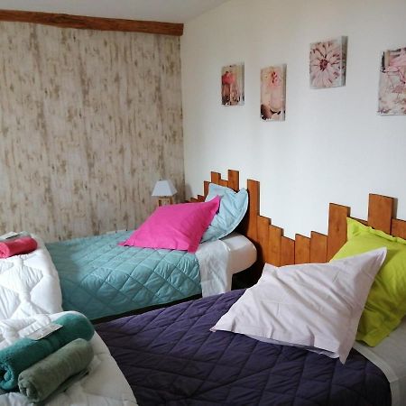 Les Dauphins Apartman Saint-Romain-de-Jalionas Kültér fotó