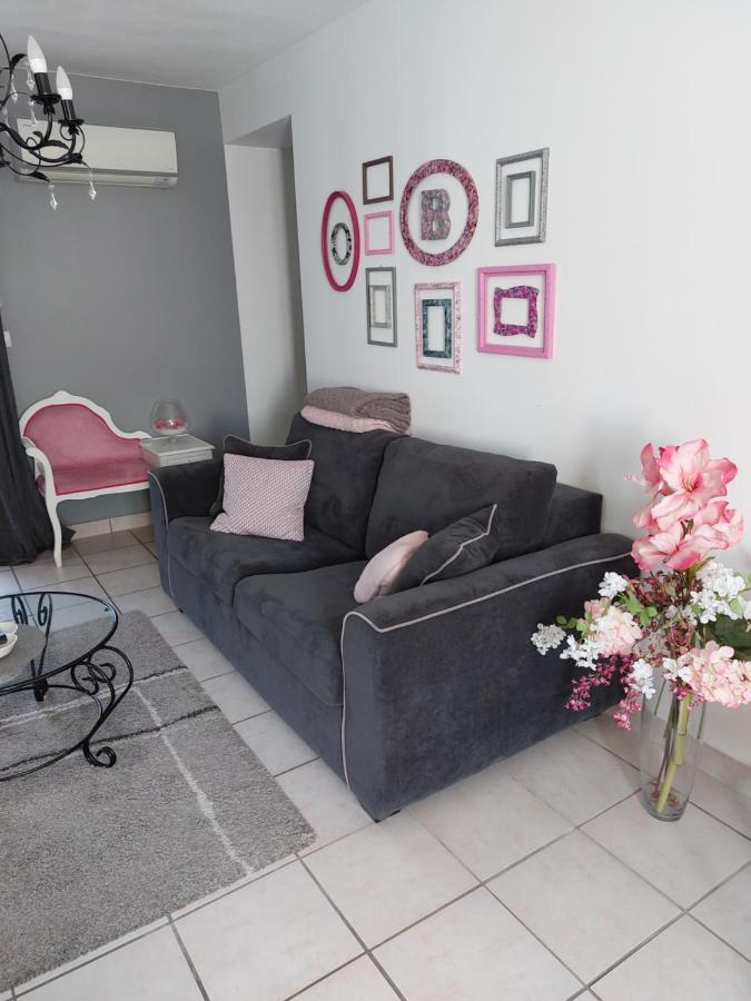 Les Dauphins Apartman Saint-Romain-de-Jalionas Kültér fotó